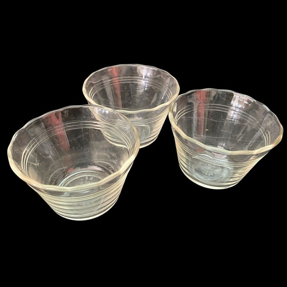 3 Vintage Pyrex Custard Cups #462 3 Line Scalloped Rim